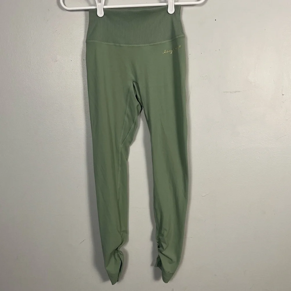 Whitney Simmons  Gymshark waist rib waist leggings Moss green size small new